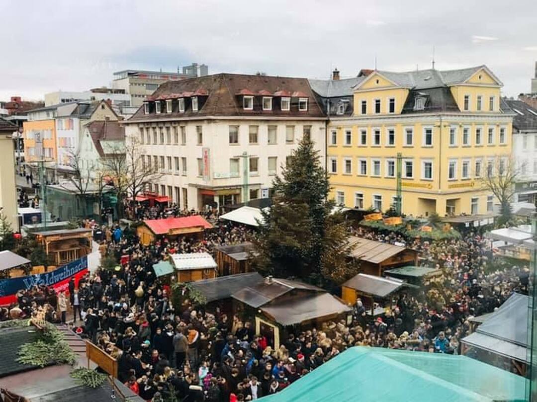 Heiliger Morgen auf der Waldweihnacht